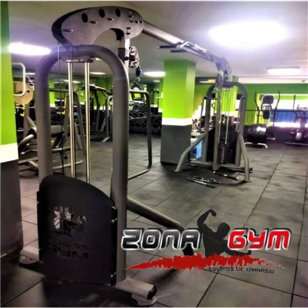 MÁQUINA PARA GIMNASIO CRUCE DE POLEA CON TORRE DE PLACAS